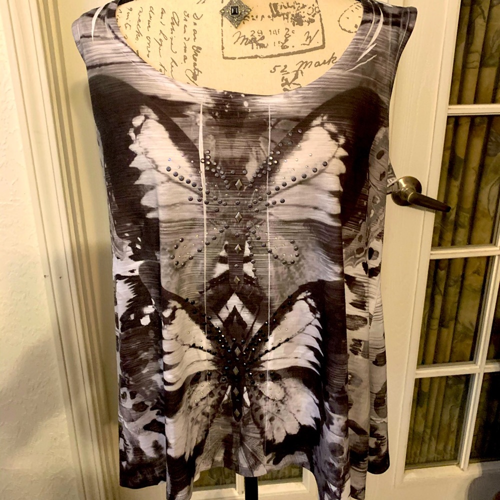 💎💎Beautiful Butterfly Design Sleeveless Blouse💕